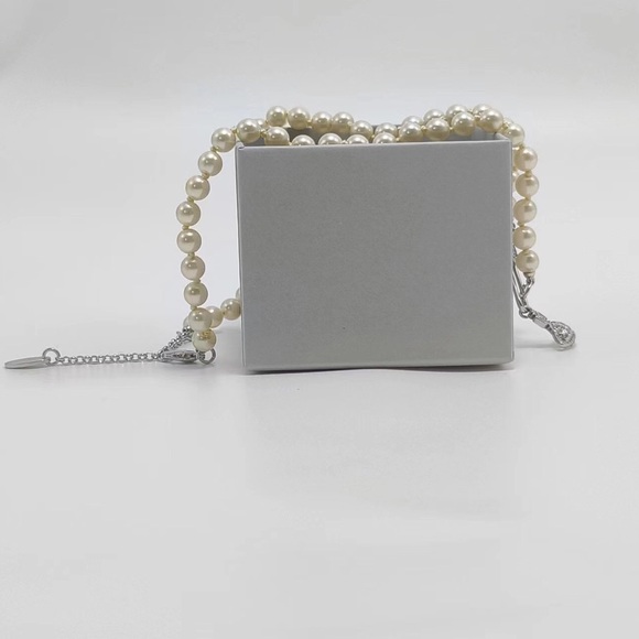 Vivienne Westwood Silver Brooch Pendant Pearl Necklace - Picture 5 of 6